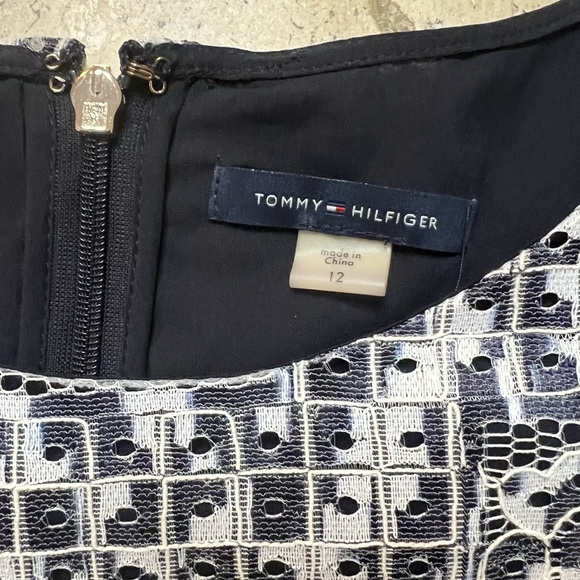 Tommy Hilfiger Black and White Ruffle Lace Dress Size 12 - Picture 3 of 6